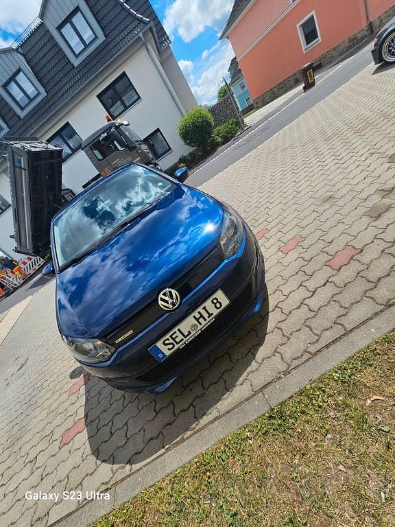 Blau Gebraucht 2013 VW Polo Limousine | 5.400 € (Fairer Preis) - Bild 1/4