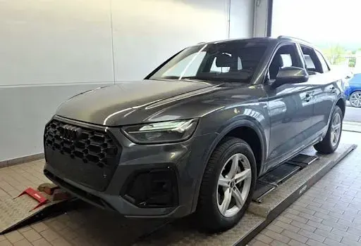 Gebraucht Audi Q5 S-Line 367 PS (269 kW) 2023 Grau SUV