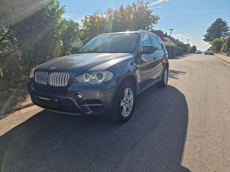 Grau Gebraucht 2011 BMW X5 Exclusive SUV | 12.900 € (Superpreis) - Bild 1/4
