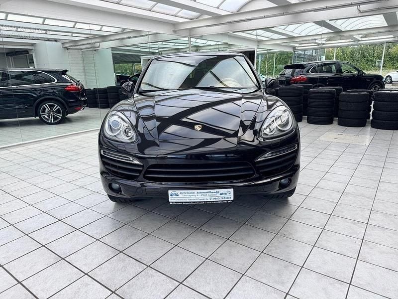 Tiefschwarzmetallic Gebraucht 2012 Porsche Cayenne S E-Hybrid SUV | 19.500 € (Superpreis) - Bild 1/4