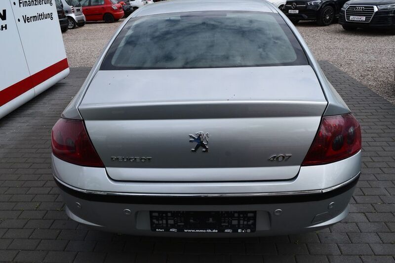 Gebraucht Peugeot 407 Tendance 136 PS (100 kW) 2004 Grau Limousine