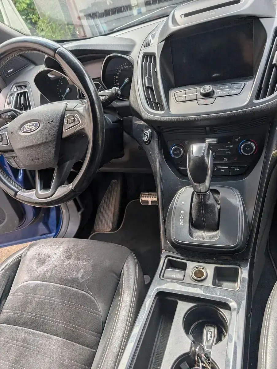 Gebraucht Ford Kuga ST-Line 179 PS (131 kW) 2017 Blau SUV