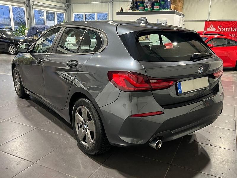 Gebraucht BMW 116 Advantage 116 PS (85 kW) 2020 Grau Kleinwagen