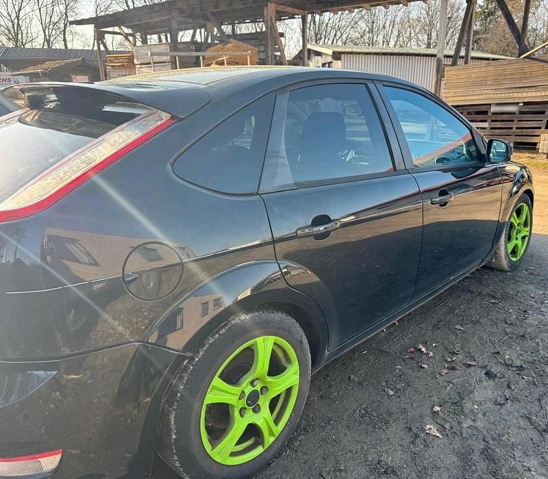 Gebraucht Ford Focus 140 PS (102 kW) 2009 Schwarz Limousine