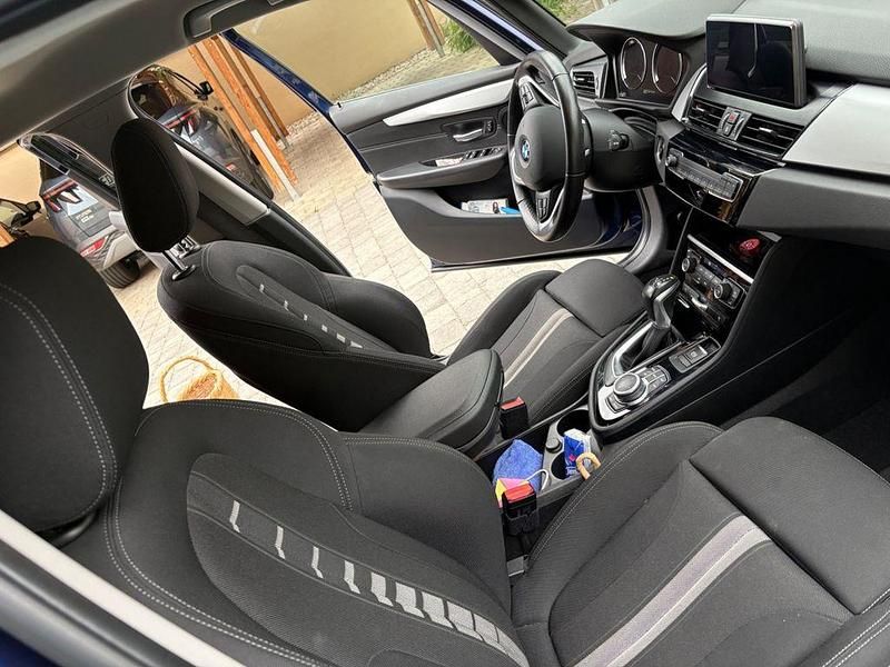 Gebraucht BMW 225 Active Tourer iPerformance 224 PS (164 kW) 2021 Blau Van / Kleinbus