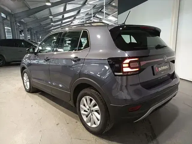Gebraucht VW T-Cross Life 110 PS (80 kW) 2023 Grau SUV