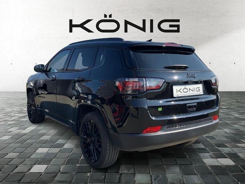 Gebraucht Jeep Compass Altitude 131 PS (96 kW) 2023 Schwarz SUV
