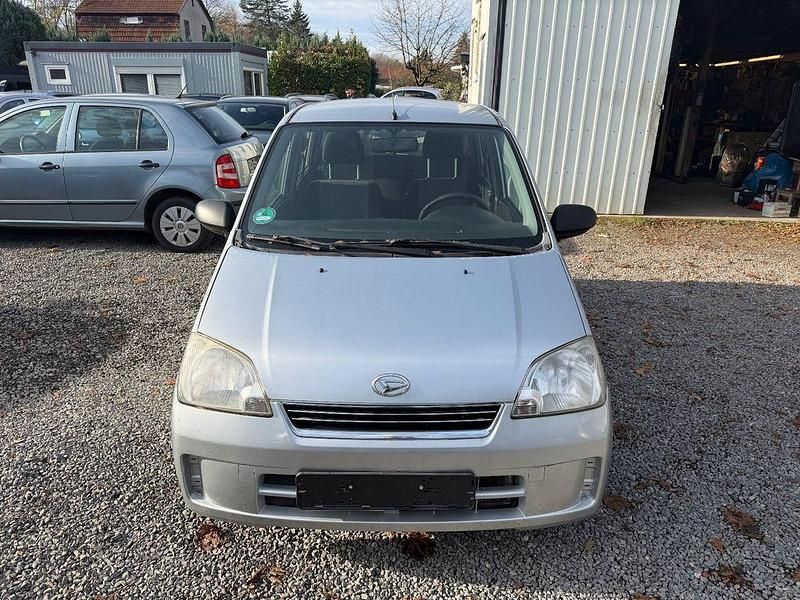 Gebraucht Daihatsu Cuore 58 PS (42 kW) 2005 Silber Kleinwagen