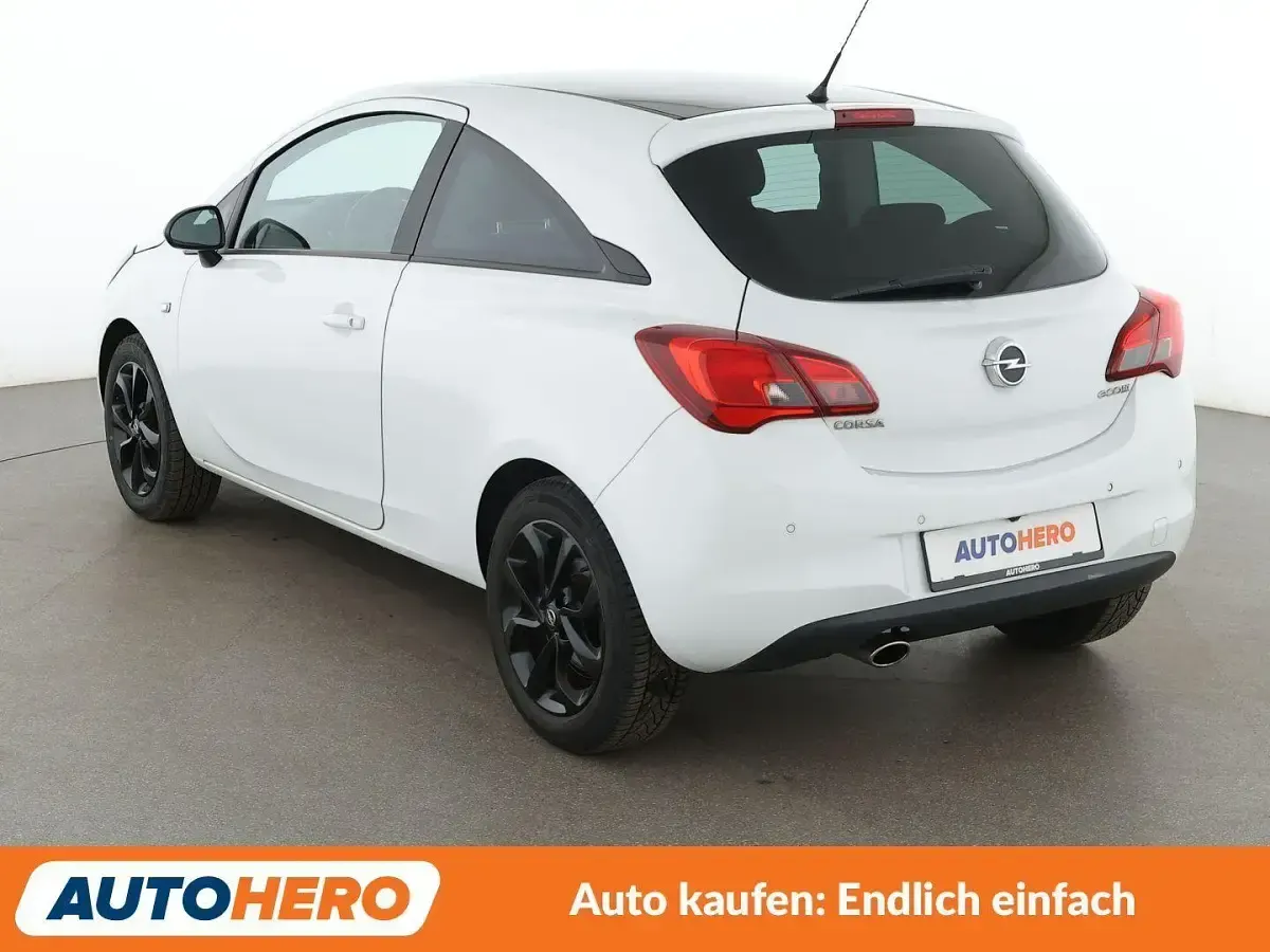 Gebraucht Opel Corsa Color Edition 90 PS (66 kW) 2015 Weiß Kleinwagen