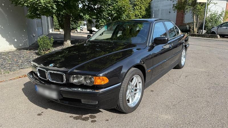 Schwarz Gebraucht 1999 BMW 740 Shadowline Limousine | 21.900 € - Bild 1/4