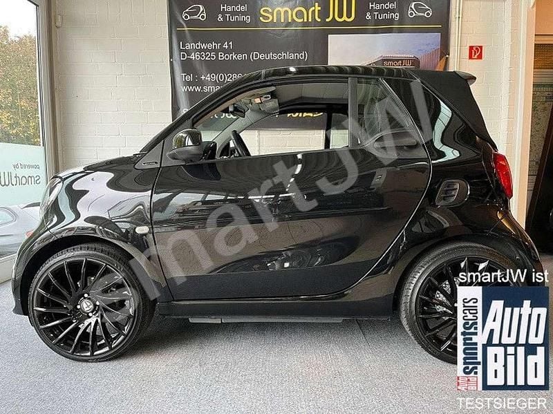 Schwarz Gebraucht 2019 Smart ForTwo Cabrio Brabus Xclusive Cabrio | 36.500 € - Bild 1/4