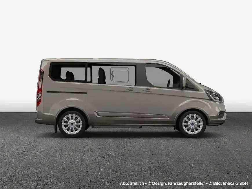 Gebraucht Ford Tourneo Custom Titanium 185 PS (136 kW) 2021 Silber Van