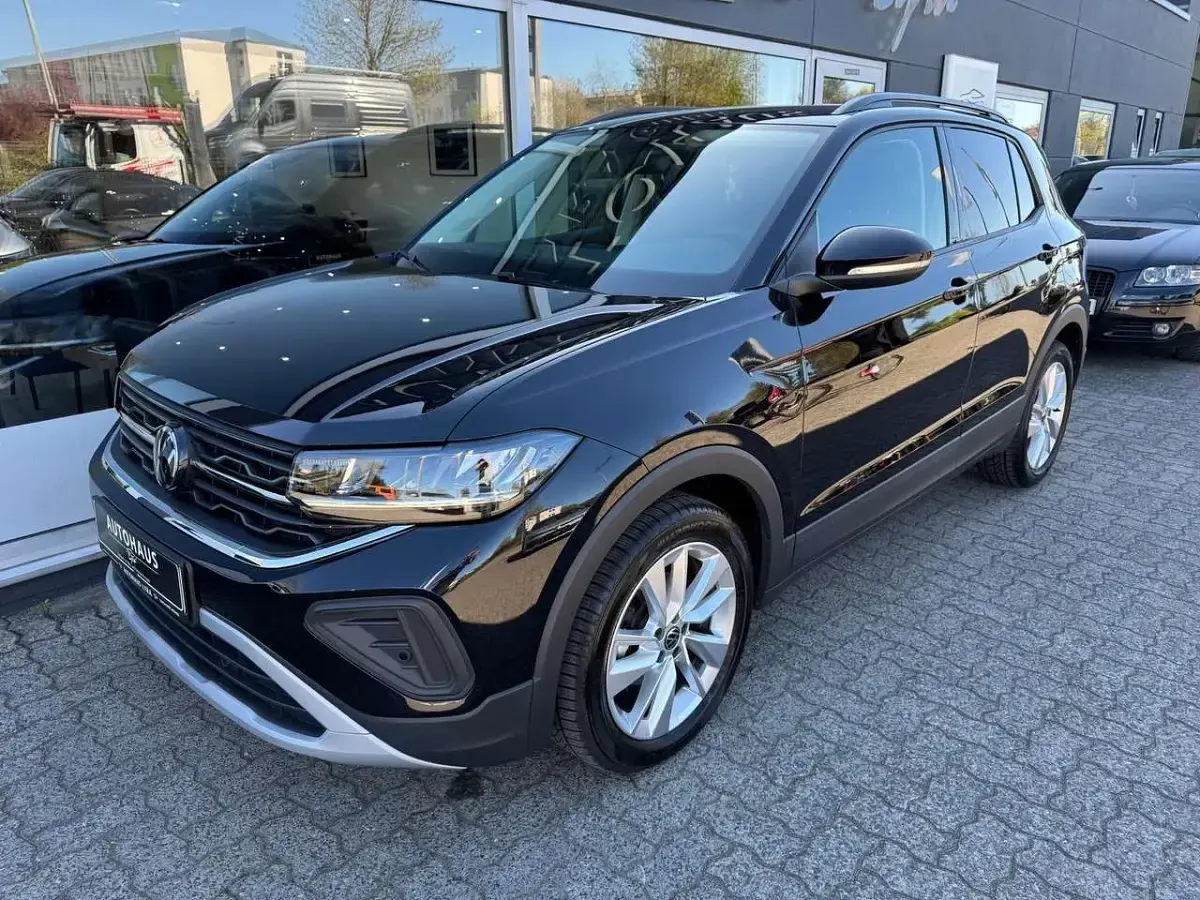 Gebraucht VW T-Cross Life 116 PS (85 kW) 2025 Schwarz SUV