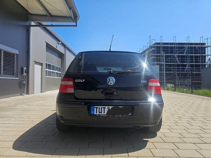 Gebraucht VW Golf IV Pacific 101 PS (74 kW) 2002 Schwarz Limousine