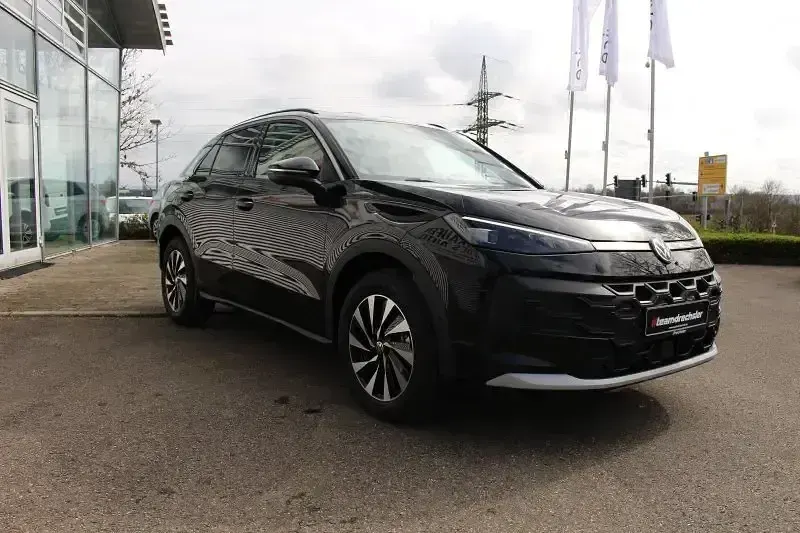 Neu VW T-Roc Life 150 PS (110 kW) 2026 Schwarz SUV