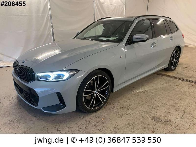 Brooklyn grau (metallic) Gebraucht 2024 BMW 320 M Sport Kombi | 41.450 € (Teuer) - Bild 1/4