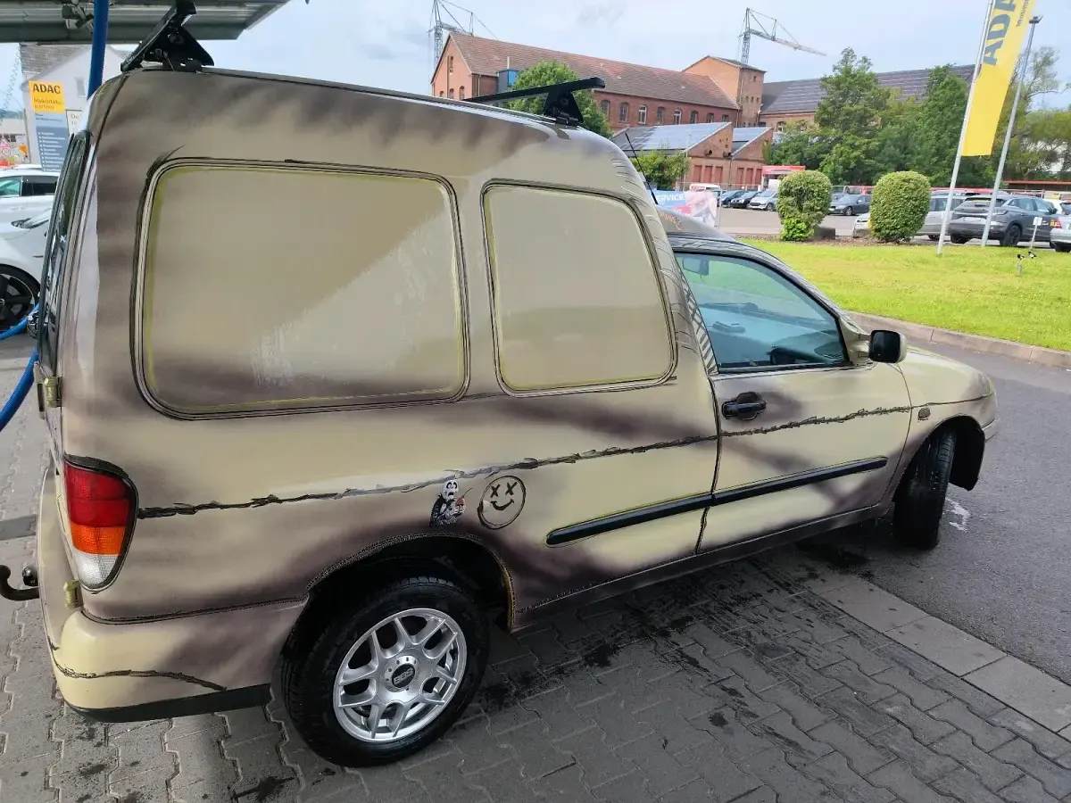 Gebraucht VW Caddy 90 PS (66 kW) 2003 Andere farben Van / Kleinbus