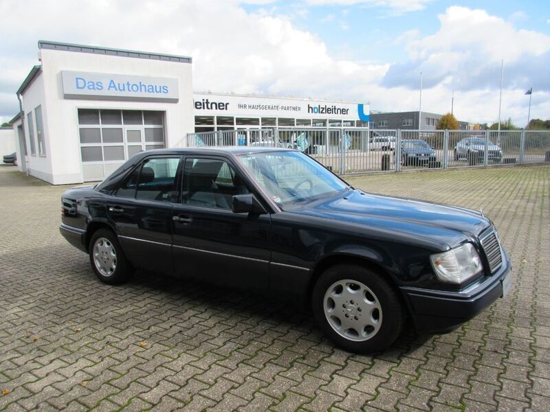 Gebraucht Mercedes E280 193 PS (141 kW) 1994 Limousine