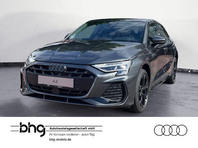 Grau Neu 2025 Audi A3 S-Line Limousine | 36.492 € (Guter Preis) - Bild 1/4