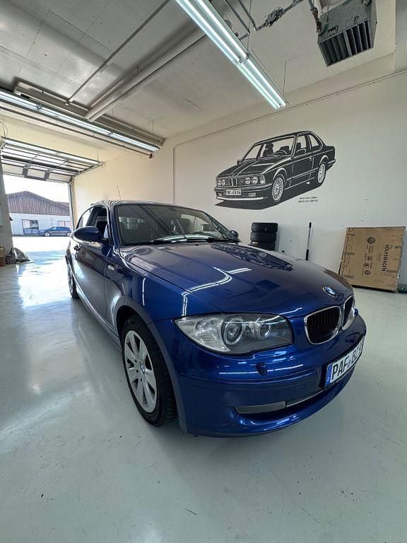 Gebraucht BMW 120 177 PS (130 kW) 2008 Blau Kleinwagen