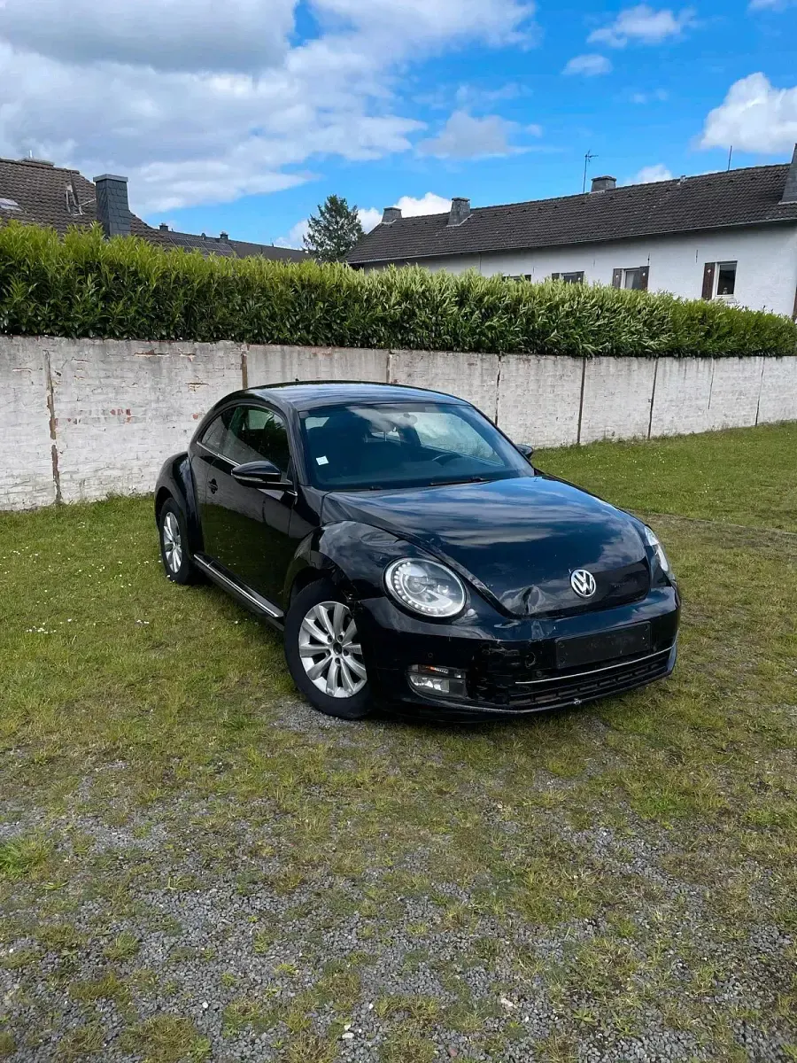 Używany VW Beetle 105 KM (77 kW) 2012 Czarny Hatchback