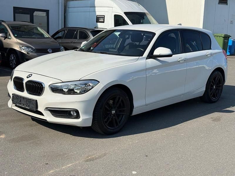 Gebraucht BMW 116 Advantage 109 PS (80 kW) 2015 Weiß Kleinwagen