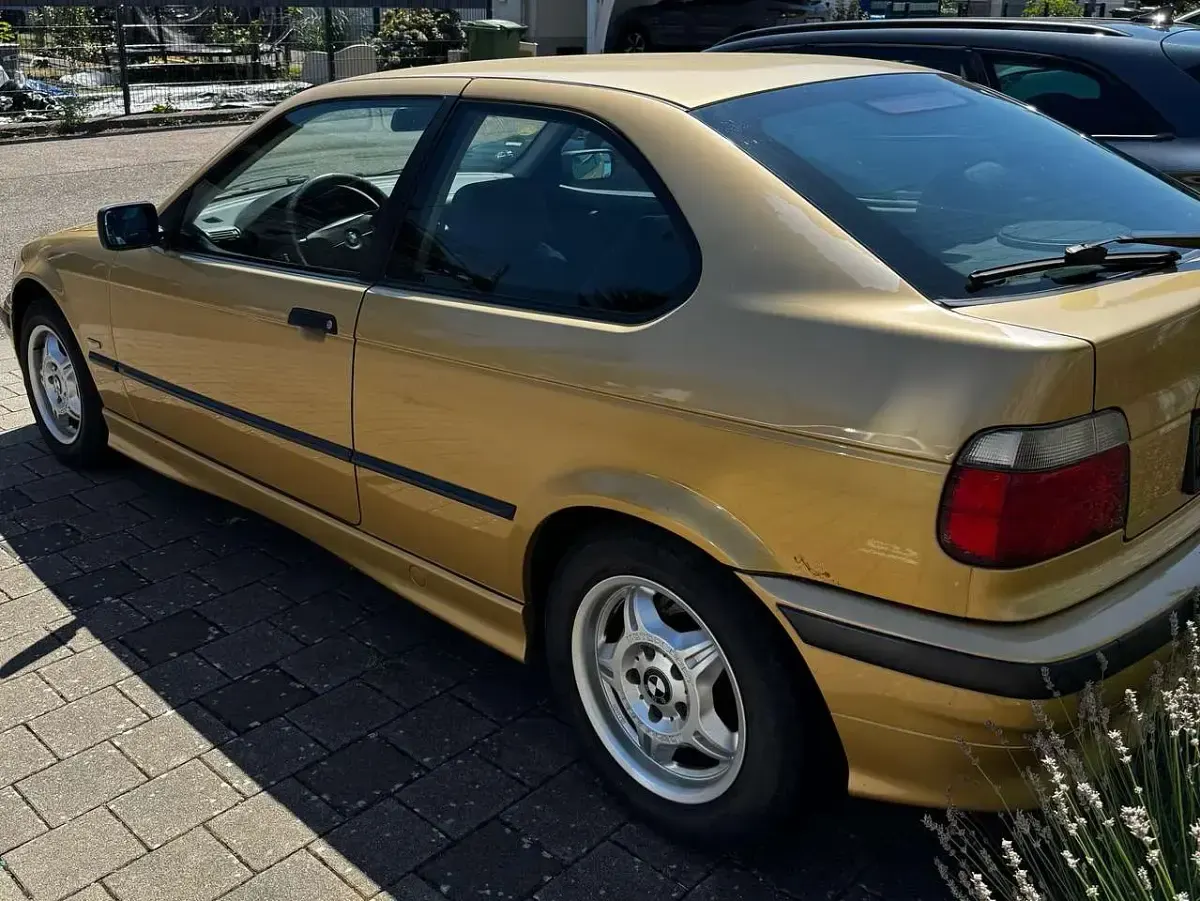 Gebraucht BMW 316 Compact Sport Line 105 PS (77 kW) 2000 Gold Kleinwagen