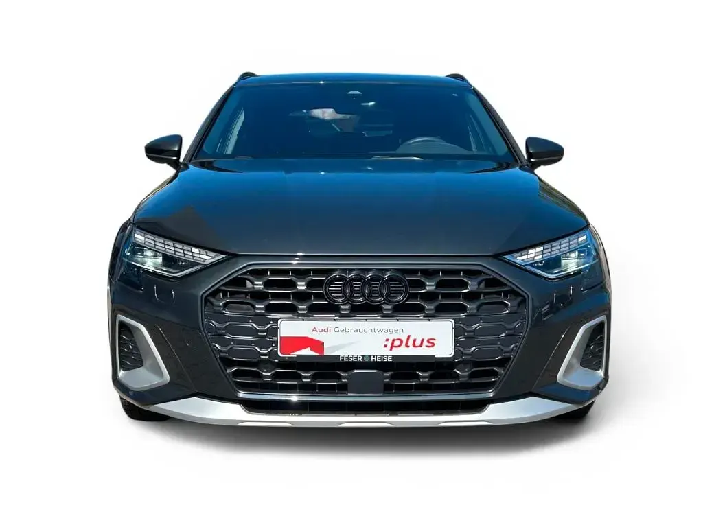 Gebraucht Audi A3 Ambiente 204 PS (150 kW) 2025 Manhattangrau metallic Limousine