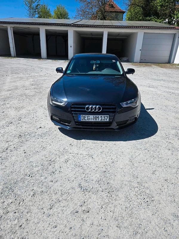 Second-hand Audi A5 177 CP (130 kW) 2012 Negru Coupe