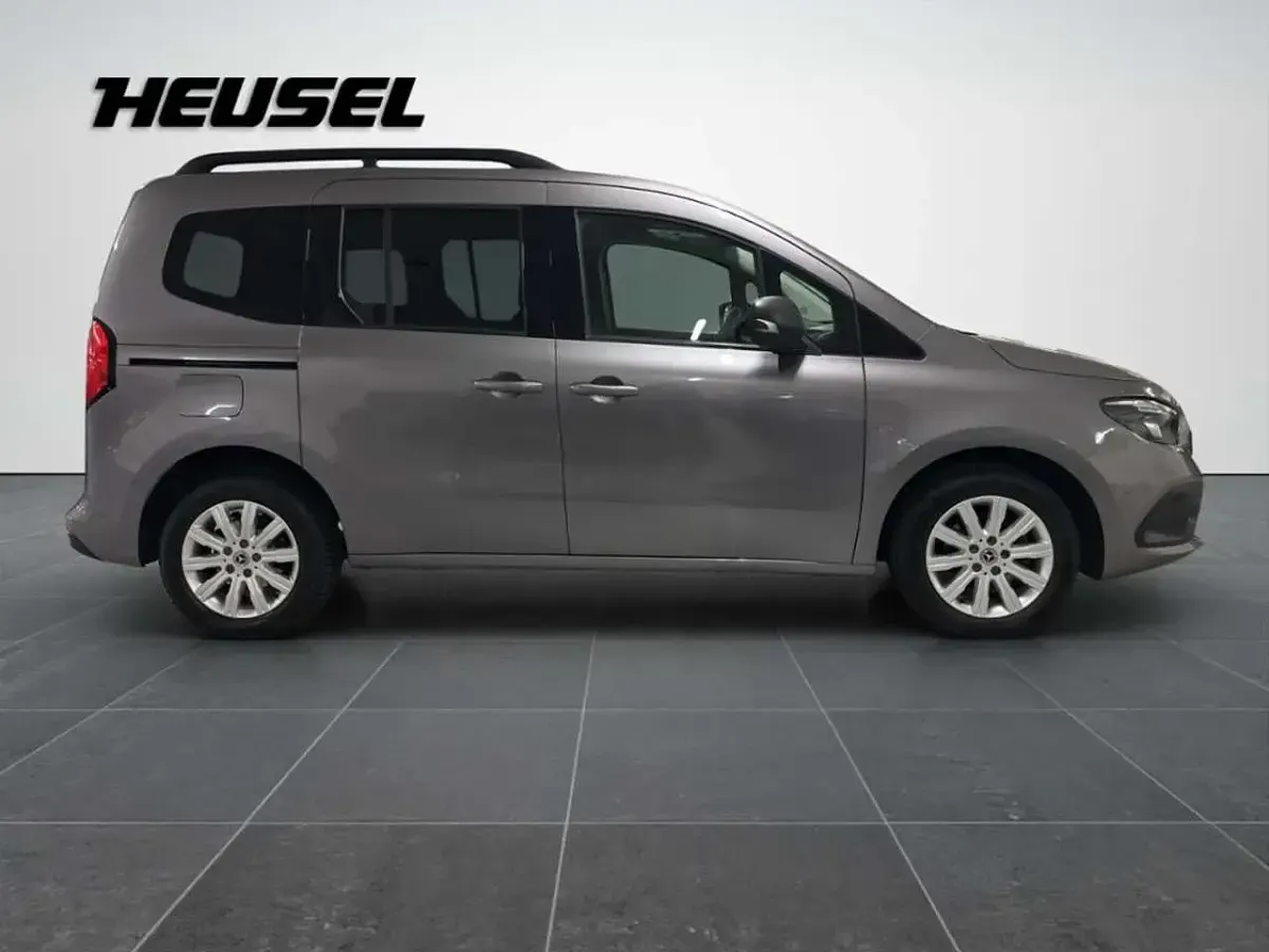 Gebraucht Mercedes Citan 112 116 PS (85 kW) 2024 Grau Van / Kleinbus