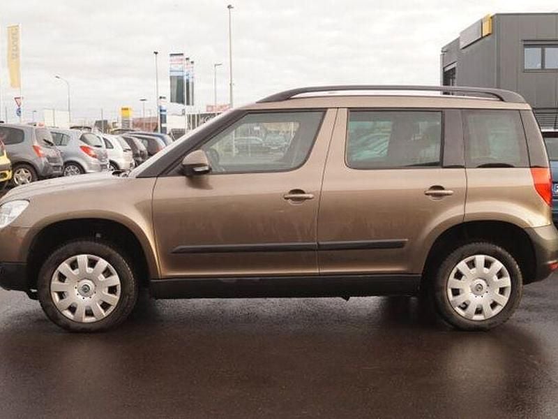 Gebraucht Skoda Yeti Active 110 PS (80 kW) 2012 Braun SUV