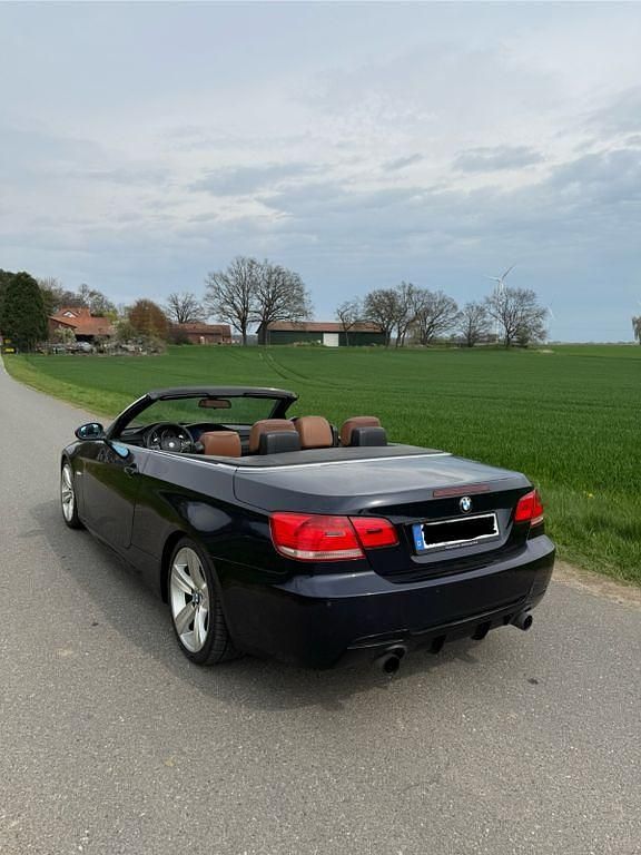 Gebraucht BMW 335 Cabriolet Performance 306 PS (225 kW) 2007 Blau Cabrio