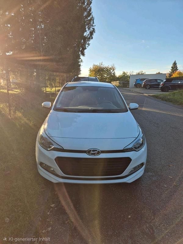 Weiß Gebraucht 2017 Hyundai i20 Limousine | 8.500 € (Fairer Preis) - Bild 1/4