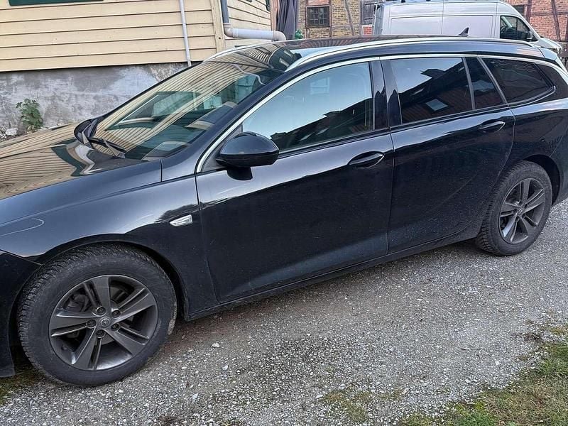 Gebraucht Opel Insignia Edition 136 PS (100 kW) 2018 Schwarz Kombi