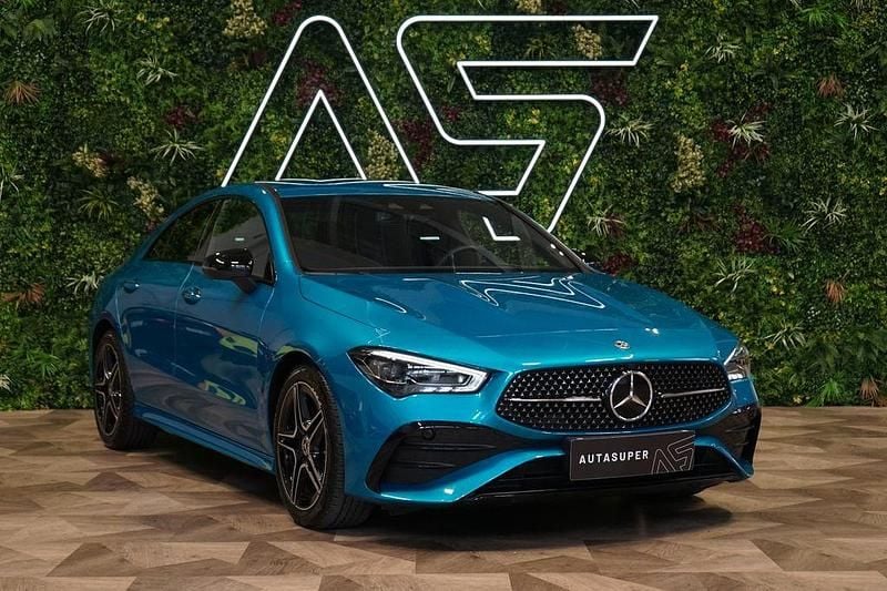 Blau Gebraucht 2024 Mercedes 200 AMG SUV | 37.700 € (Guter Preis) - Bild 1/3