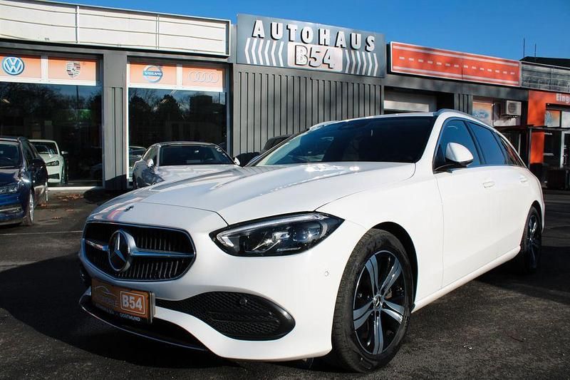 Gebraucht Mercedes C200 184 PS (135 kW) 2022 Weiß Kombi