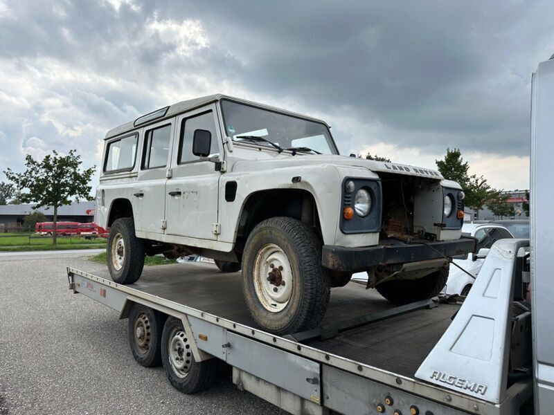 Weiß Gebraucht 2009 Land Rover Defender SUV | 19.999 € - Bild 1/4