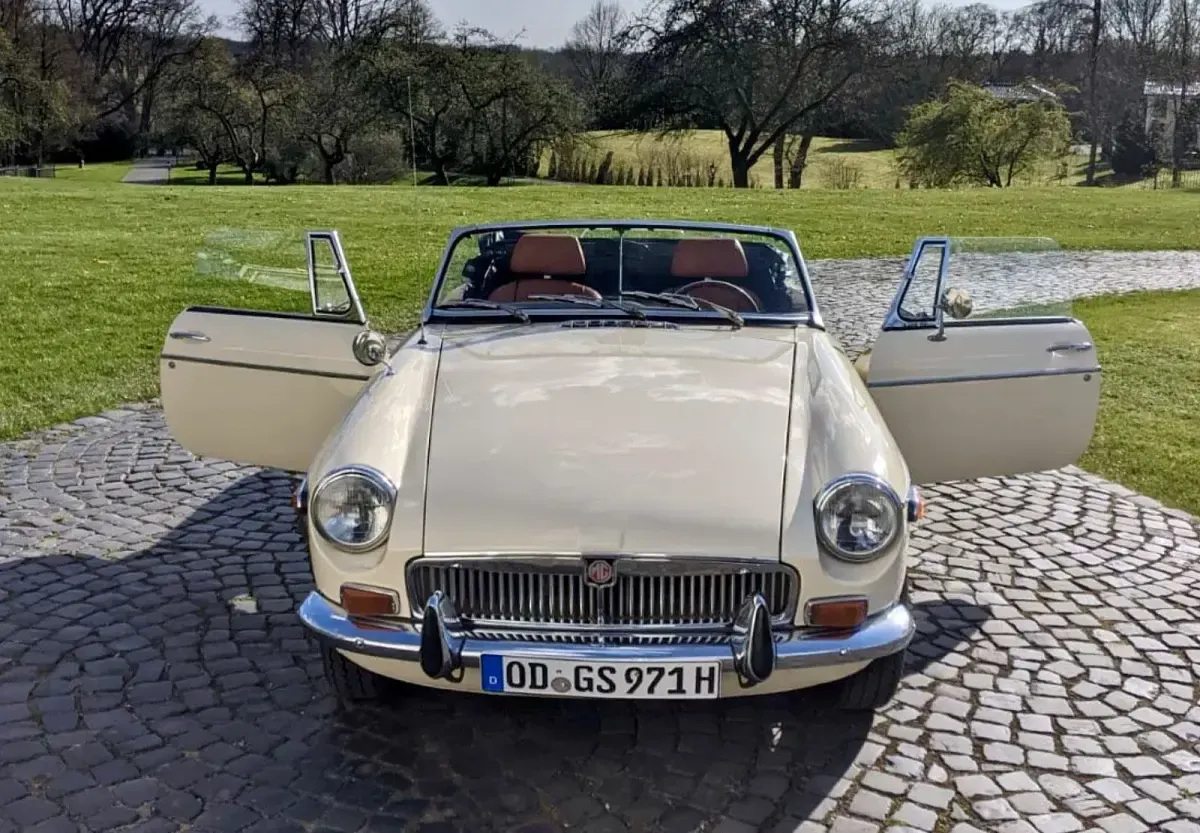 Occasion MG B 95 ch (69 kW) 1971 Beige Cabriolet