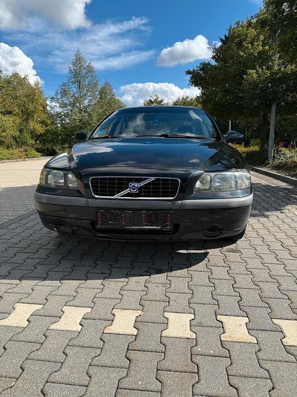 Schwarz Gebraucht 2003 Volvo S60 Limousine | 1.800 € (Fairer Preis) - Bild 1/4