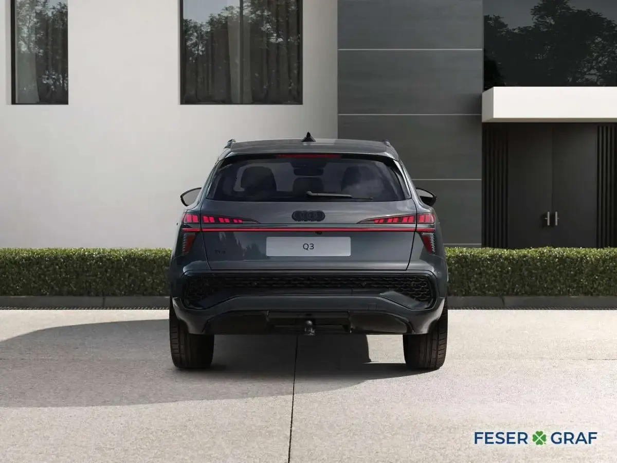Neu Audi Q3 Ambiente 272 PS (200 kW) 2026 Daytonagrau perleffekt SUV