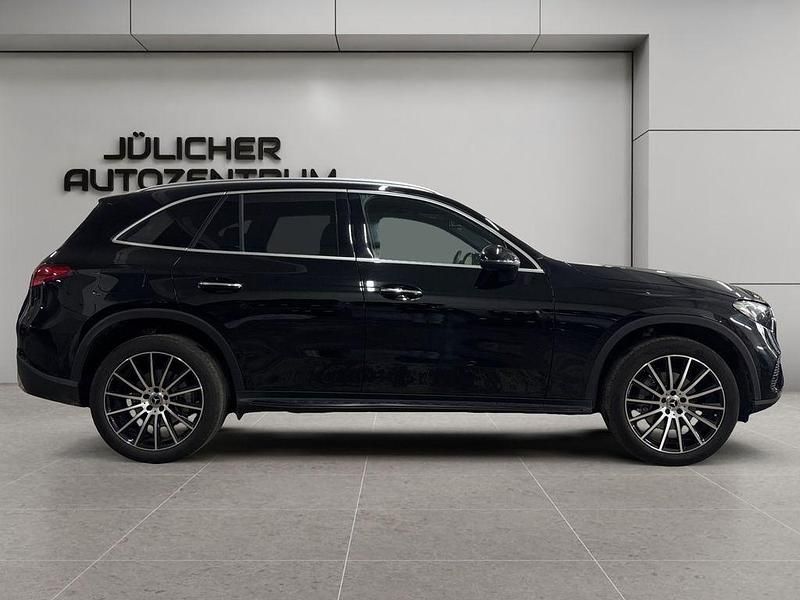 Gebraucht Mercedes GLC300 258 PS (189 kW) 2024 Schwarz/baltic black SUV