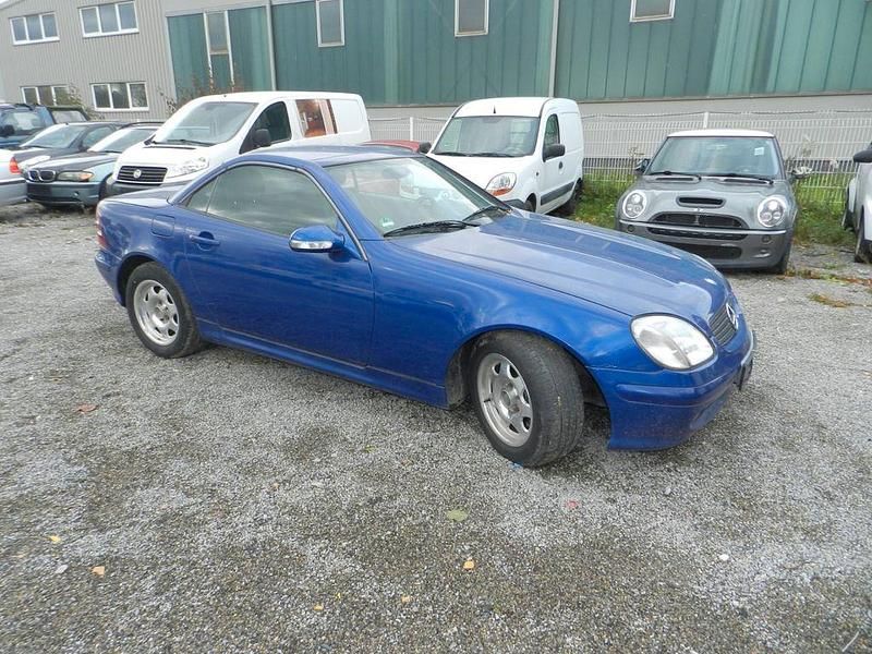 Gebraucht Mercedes SLK200 Edition 163 PS (119 kW) 2001 Blau Cabrio