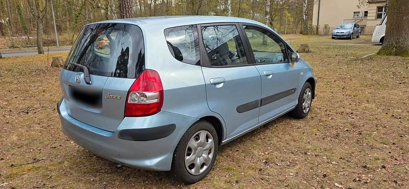 Gebraucht Honda Jazz 77 PS (56 kW) 2006 Blau Kleinwagen