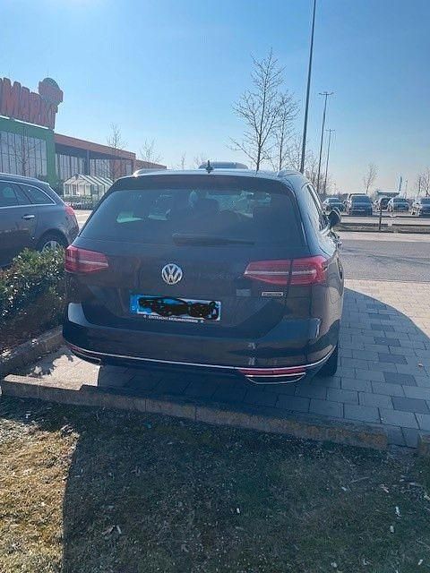 Gebraucht VW Passat Highline 239 PS (175 kW) 2019 Schwarz Limousine