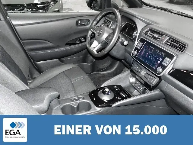 Gebraucht Nissan Leaf 360º 110 kW (150 PS) 2022 Schwarz metallic Kleinwagen