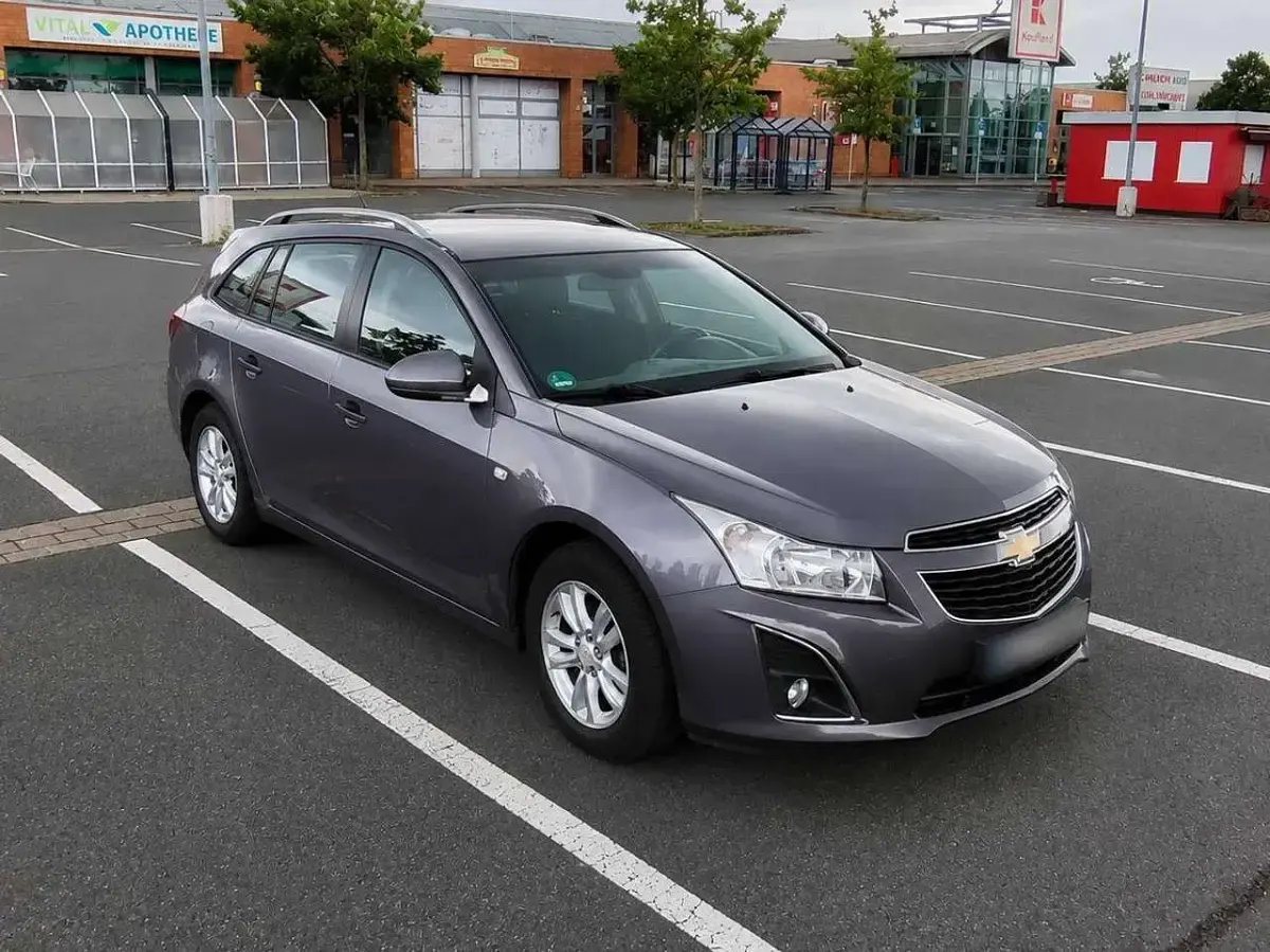 Gebraucht Chevrolet Cruze LT 131 PS (96 kW) 2013 Bronze Kombi