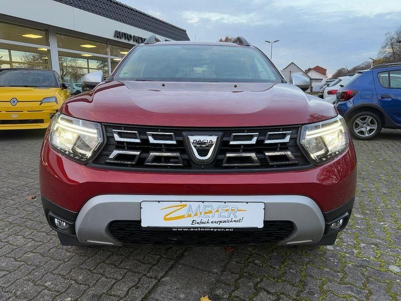 Gebraucht Dacia Duster Prestige 150 PS (110 kW) 2022 Rot SUV