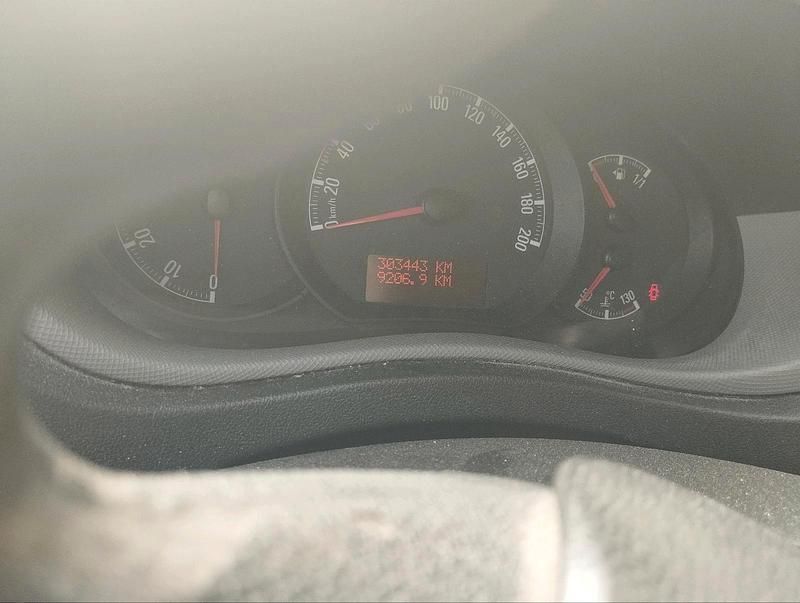 Gebraucht Opel Movano 125 PS (91 kW) 2015 Weiß Van / Kleinbus