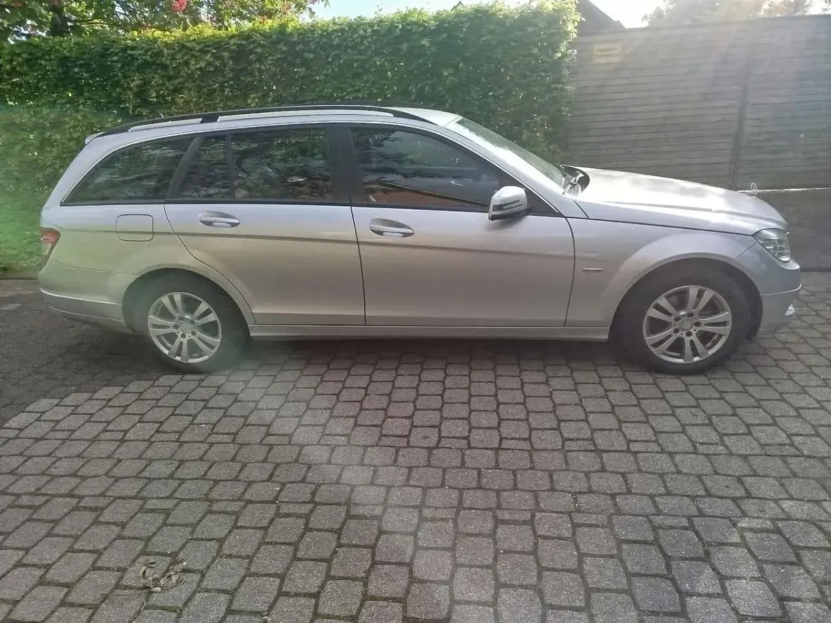 Gebraucht Mercedes C200 136 PS (100 kW) 2010 Kombi