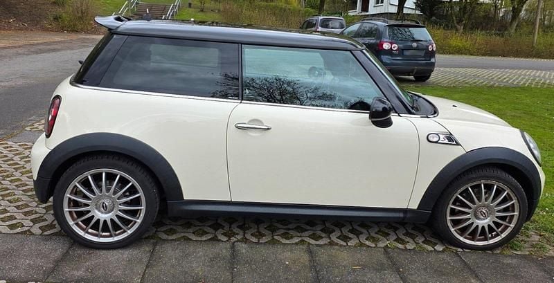 Usata Mini Cooper S 174 CV (127 kW) 2008 Bianco Utilitaria